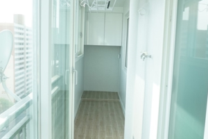 새로운 차원으로! 수원 매탄동 성일아파트 인테리어, 확장과 실용성을 고려한 블랙&화이트 컨셉 시공