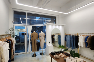 나만의 스타일을 입다! 순천 9평 보세 옷가게 인테리어