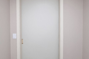 강원도 고성군 주택의 변신: 히든행거도어 설치로 완성하는 공간의 혁신