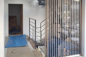 간살 2슬라이딩 도어 설치: 스타일과 기능을 한 번에 갖춘 인테리어 시공 사례