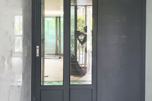 좁은 현관, 넓은 세상: 분당 판교 백현마을 6단지 2포켓 중문 시공의 변신 이야기