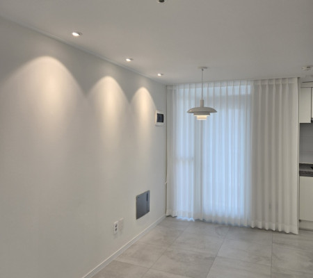 포쉐린 타일과 친환경 벽지로 만드는 용인의 꿈의 주방 인테리어!